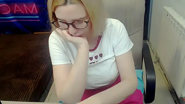 kerakiss877 online show from February 11, 2026, 8:14 pm