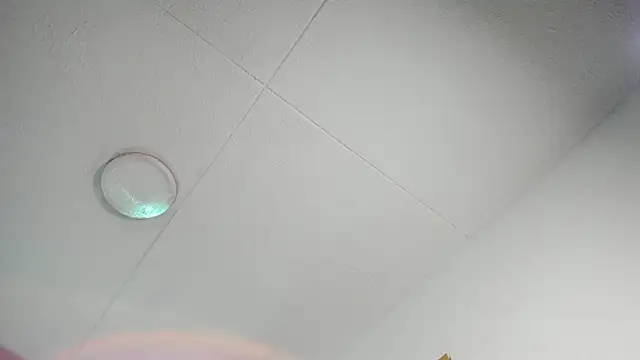 ViolettaBaker  online show from September 25, 2025, 8:23 pm