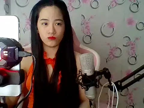 Snapshot of Nana-68 chatting on February 27, 2025, 8:39 am Nana-68 online show from February 27, 2025, 8:39 am