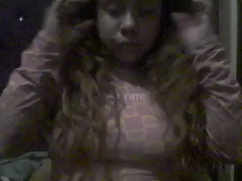 Jennxdolls online show from September 19, 2025, 5:42 am