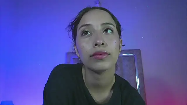 little-Emma online show from March 16, 2026, 11:53 pm