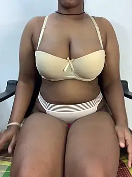 Snapshot of sweety_yehara chatting on March 16, 2025, 4:20 am sweety yehara online show from March 16, 2025, 4:20 am