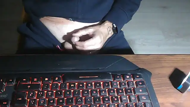 Adri gard online show from November 16, 2025, 10:26 pm