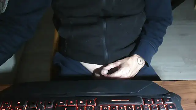 Adri gard online show from November 20, 2025, 8:52 pm