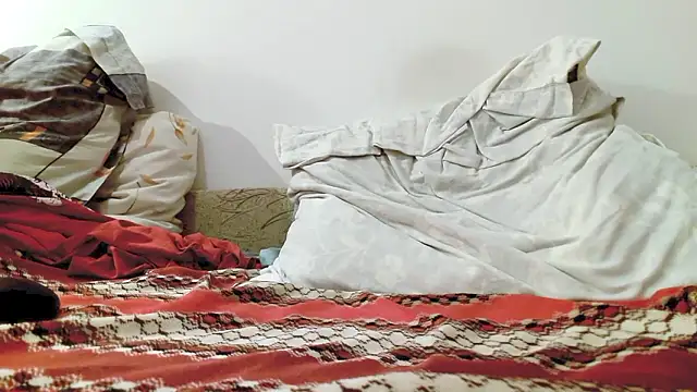 Snapshot of c00lbonner chatting on February 8, 2026, 6:11 pm c00lbonner online show from February 8, 2026, 6:11 pm