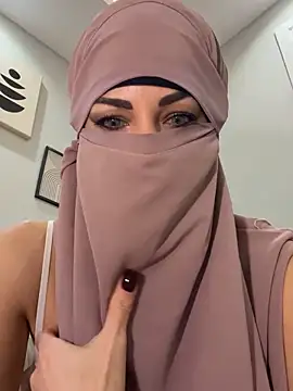 Amberonee31 online show from February 17, 2025, 1:42 pm