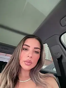 Alirawrz online show from October 16, 2025, 1:45 pm