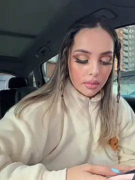 Alirawrz online show from October 24, 2025, 1:40 pm