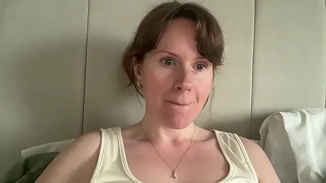 Snapshot of redheadrosie69 chatting on March 8, 2026, 4:00 pm redheadrosie69 online show from March 8, 2026, 4:00 pm