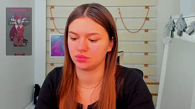 Josephine Kiss online show from December 30, 2024, 8:43 am