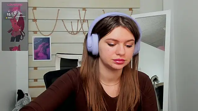 Josephine Kiss online show from January 18, 2025, 11:32 am