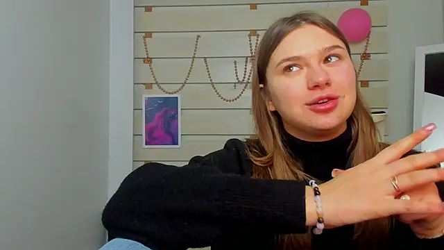 Josephine Kiss online show from February 13, 2025, 9:06 pm