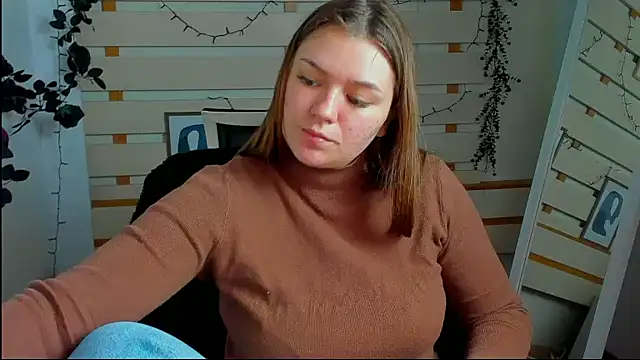 Snapshot of Josephine_Kiss chatting on April 18, 2026, 7:12 am Josephine Kiss online show from April 18, 2026, 7:12 am