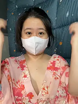 Snapshot of ninini92 chatting on January 30, 2025, 1:10 pm ninini92 online show from January 30, 2025, 1:10 pm