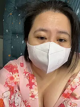 Snapshot of ninini92 chatting on March 8, 2025, 1:14 pm ninini92 online show from March 8, 2025, 1:14 pm