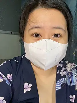 Snapshot of ninini92 chatting on March 21, 2025, 1:12 pm ninini92 online show from March 21, 2025, 1:12 pm