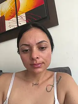 lincaramelo online show from July 17, 2026, 3:29 pm