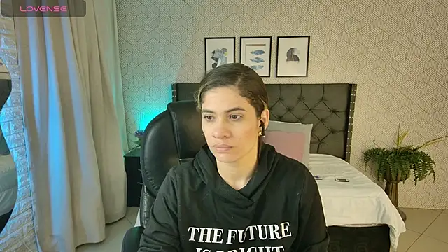 Snapshot of sussy__stone chatting on December 8, 2024, 12:41 pm sussy stone online show from December 8, 2024, 12:41 pm