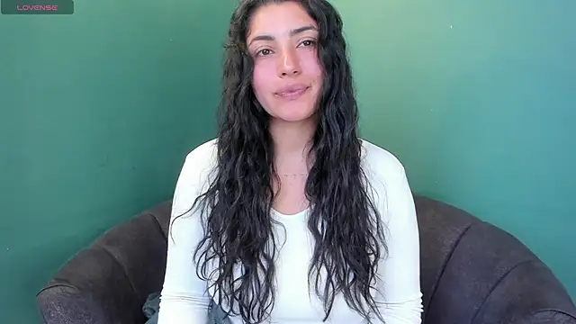 Danna 777  online show from December 15, 2025, 7:07 pm