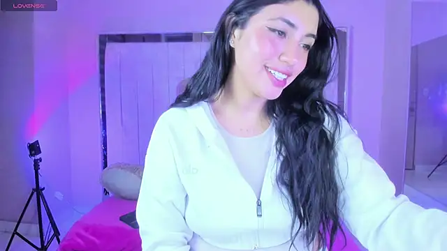 Danna 777  online show from February 28, 2026, 5:52 am