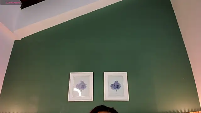  anavictoria  online show from March 8, 2025, 12:52 pm