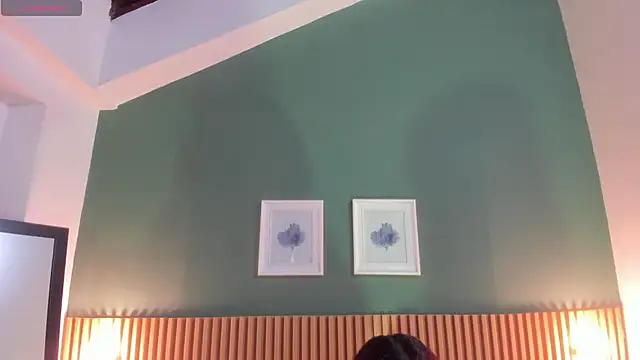  anavictoria  online show from October 9, 2025, 6:06 pm