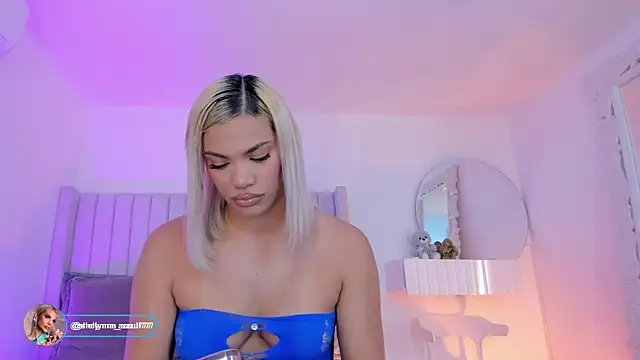 Shelynna azzul online show from February 19, 2026, 8:05 pm