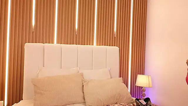 Tifanny Sweett online show from March 12, 2026, 8:48 pm