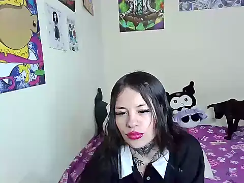 Tifanny Sweett online show from April 12, 2026, 5:34 am