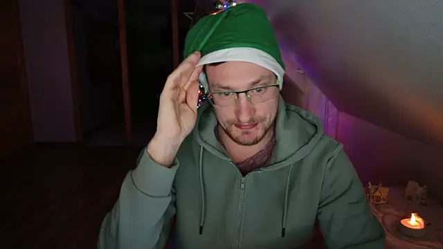 Snapshot of Relsxboy chatting on December 12, 2024, 10:31 pm Relsxboy online show from December 12, 2024, 10:31 pm