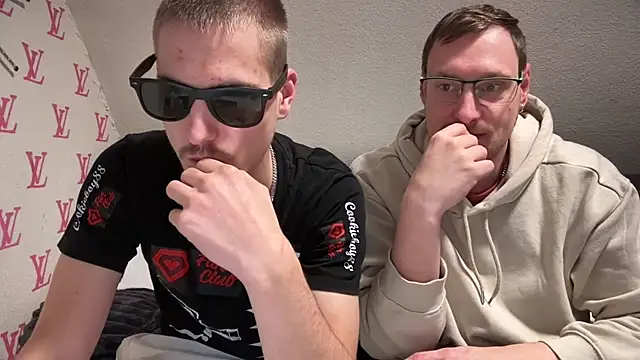 Snapshot of Relsxboy chatting on January 10, 2025, 11:50 pm Relsxboy online show from January 10, 2025, 11:50 pm