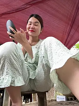 Emily 9xx online show from March 8, 2025, 3:17 am