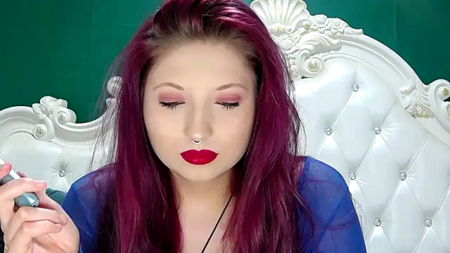 ArielBurn online show from December 4, 2025, 10:29 pm