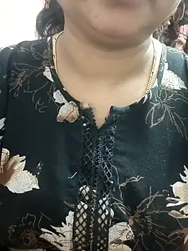 cuteyqueen online show from January 15, 2025, 12:15 pm