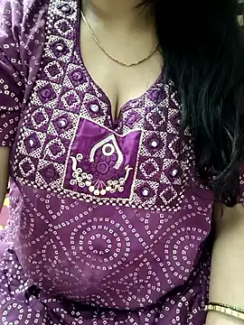 cuteyqueen online show from February 6, 2026, 1:25 pm