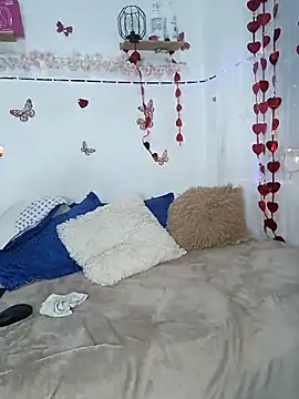 keterinjones--11 online show from March 11, 2026, 3:12 am