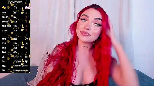 Snapshot of NicoleRouss chatting on February 28, 2025, 4:32 am NicoleRouss online show from February 28, 2025, 4:32 am