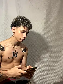 mateodeamjo online show from December 3, 2024, 8:49 am