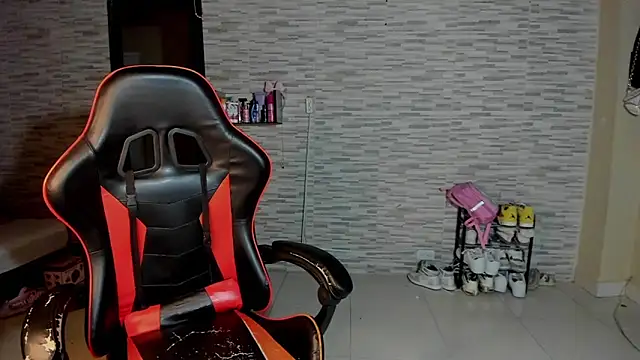 mateodeamjo online show from October 8, 2025, 7:39 am