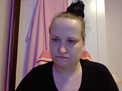  squirty cum lady  online show from February 23, 2025, 6:23 pm