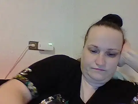  squirty cum lady  online show from March 13, 2025, 6:01 pm