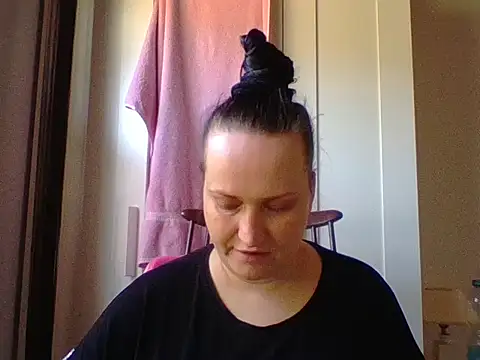  squirty cum lady  online show from March 16, 2025, 10:11 am