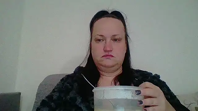  squirty cum lady  online show from October 18, 2025, 5:21 am