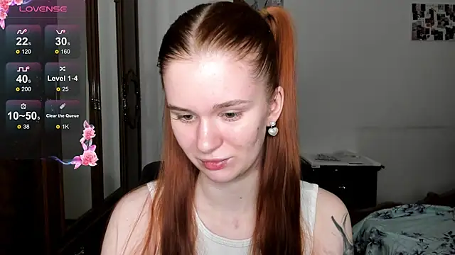 Snapshot of EmilySoul chatting on February 21, 2025, 8:38 pm EmilySoul online show from February 21, 2025, 8:38 pm