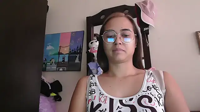 Snapshot of trianabell chatting on March 7, 2026, 5:10 pm trianabell online show from March 7, 2026, 5:10 pm