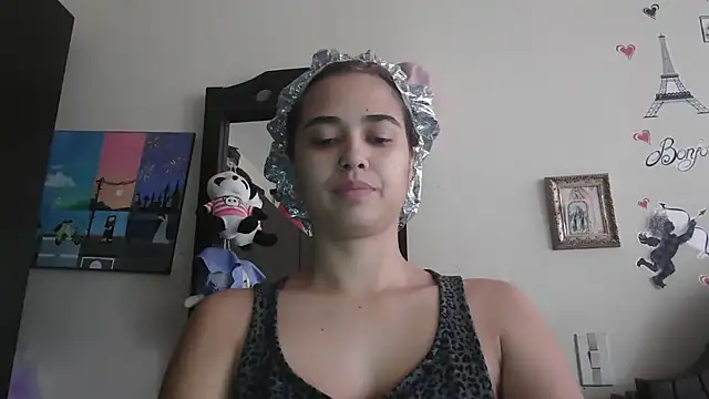 Snapshot of trianabell chatting on March 13, 2026, 4:46 pm trianabell online show from March 13, 2026, 4:46 pm