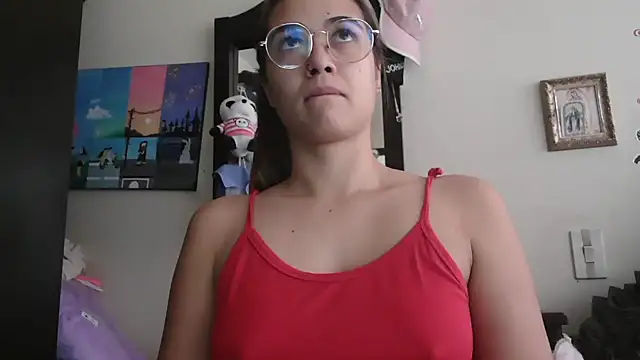 Snapshot of trianabell chatting on March 22, 2026, 3:48 pm trianabell online show from March 22, 2026, 3:48 pm