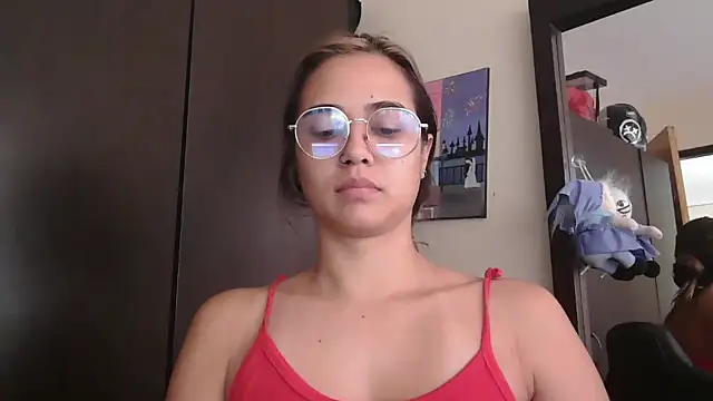 Snapshot of trianabell chatting on March 31, 2026, 3:56 pm trianabell online show from March 31, 2026, 3:56 pm