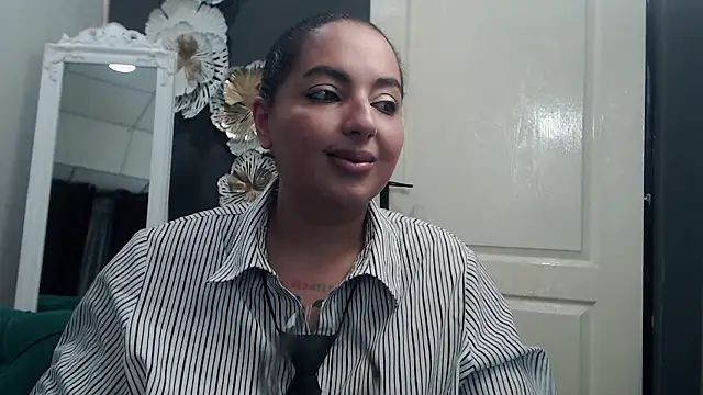 Snapshot of BustyAllyy chatting on March 6, 2026, 9:11 pm BustyAllyy online show from March 6, 2026, 9:11 pm
