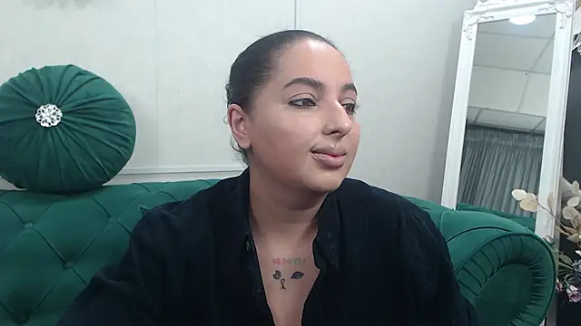 Snapshot of BustyAllyy chatting on March 16, 2026, 6:56 pm BustyAllyy online show from March 16, 2026, 6:56 pm